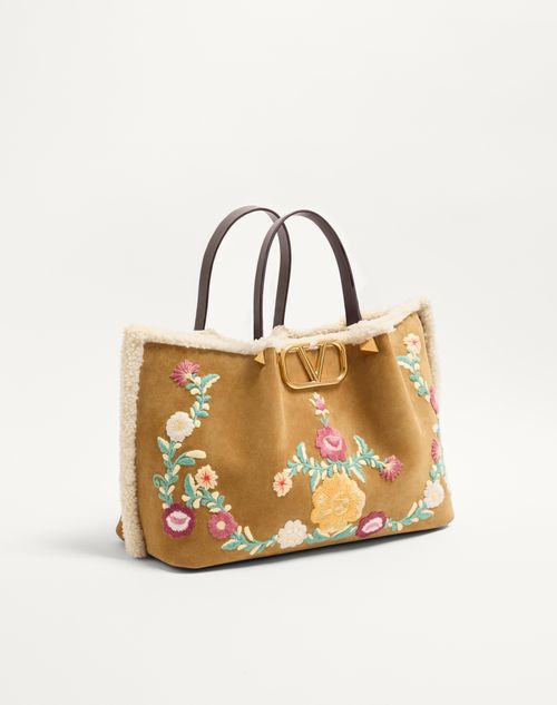 Valentino Garavani - Valentino Garavani Medium Shopping Bag In Embroidered Suede With Sheepskin Lining. - Havana Beige - Woman - Totes