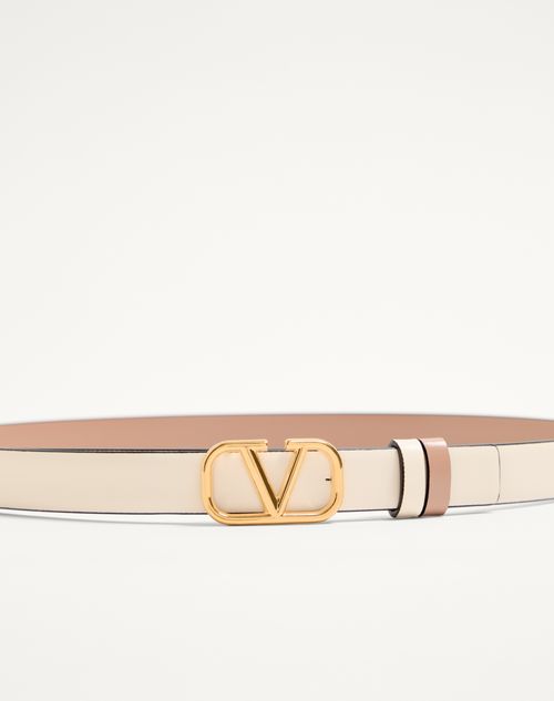 Valentino Garavani - Reversible Vlogo Signature Belt In Glossy Calfskin 20 Mm - Light Ivory/rose Cannelle - Woman - Accessories