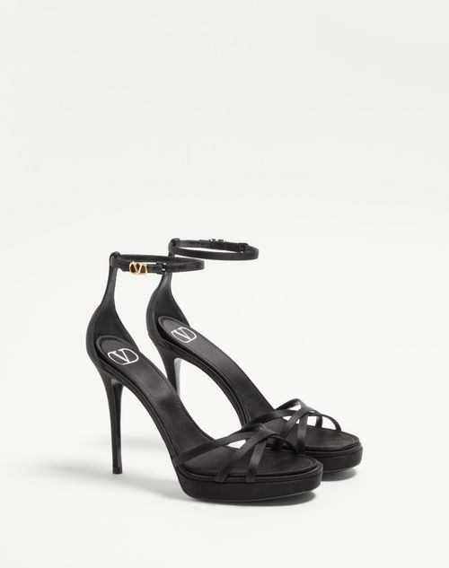 シューズ・サンダルその他 VALENTINO GARAVANI Woman Pumps Black 6W2S0LP7DSH 0NO Valentino Garavani Eveninglam Satin Platform Sandal 120mm