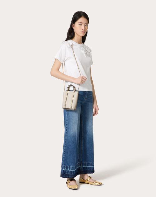 Valentino Garavani - Rockstud Grainy Calfskin Leather Pouch With Chain - Light Ivory - Woman - Mini Bags