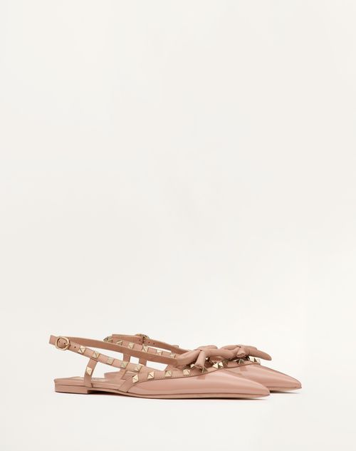 Valentino Garavani - Ballerinas Rockstud De Charol Con Moño Y Correas Traseras - Rose Cannelle - Mujer - Calzado