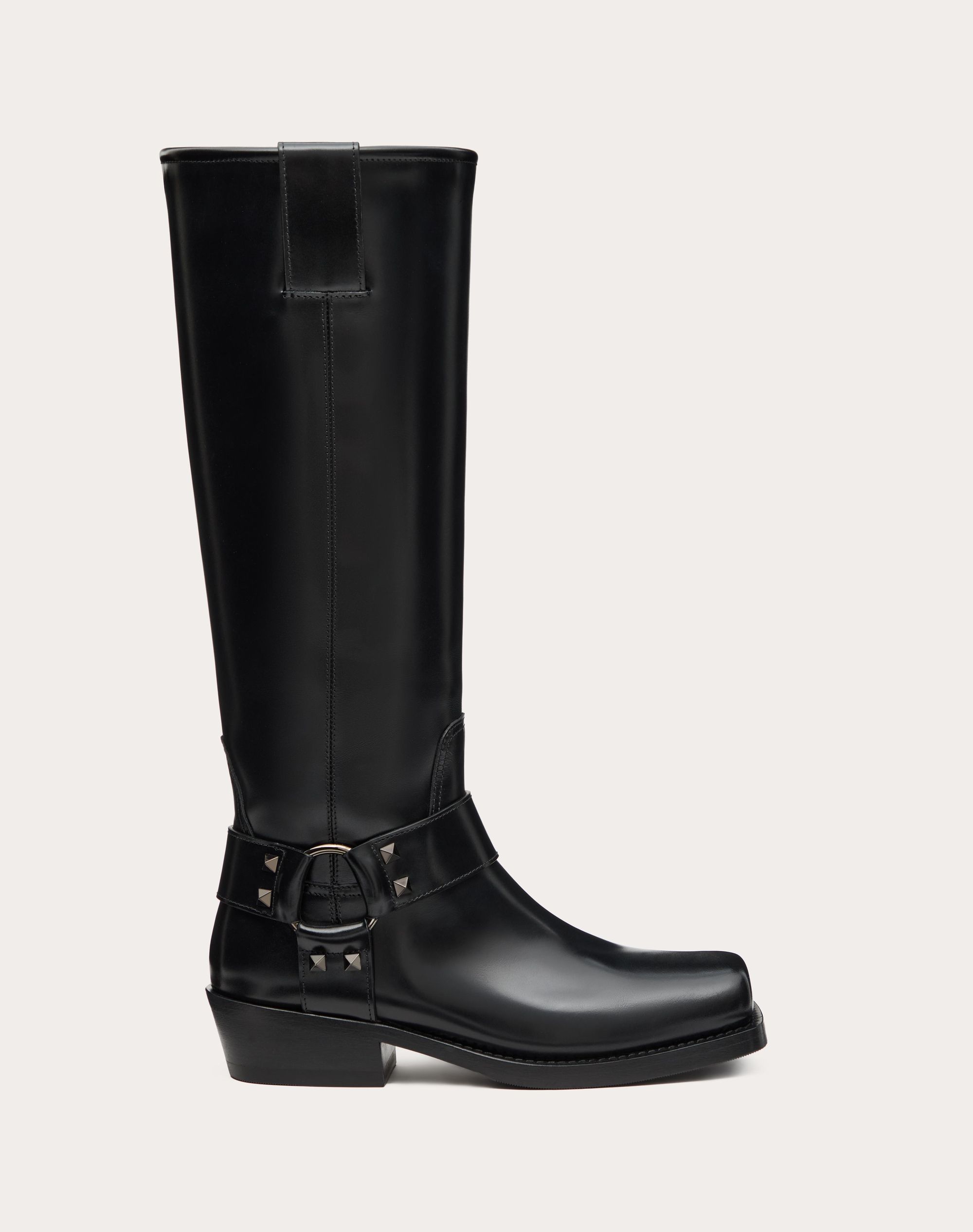 ROCKSTUD CALFSKIN BIKER BOOT 40MM?quality=80&size=35&format=auto