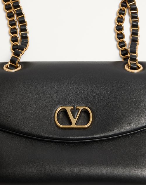 Valentino Garavani - Valentino Garavani Djuna Medium Chain Bag In Nappa Leather - Black - Woman - Shoulder Bags