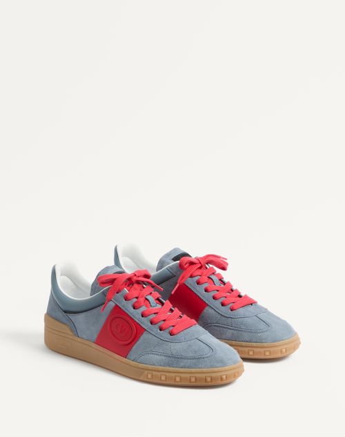 Valentino Garavani - UPVILLAGE LOW TOP SNEAKER IN SPLIT LEATHER AND CALFSKIN NAPPA LEATHER - Grey/coral/black - Man - Sneakers