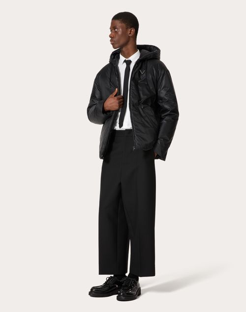 Valentino - Jacke Aus Nylon Mit V-detail - Schwarz - Mann - Kleidung