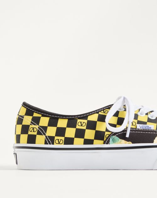 Valentino Garavani - Valentino Garavani And Vans Low-top Fabric Trainer With Vlogo Checkerboard Print And Le Chat De La Maison Print - Black/lemon - Man - Sneakers