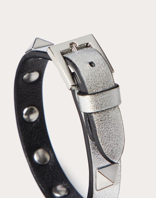 servitrice Forestående erhvervsdrivende Rockstud Bracelet for Woman in Silver/black | Valentino US