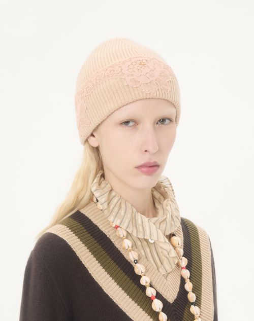 Valentino Garavani - Vlogo Signature Cashmere And Lace Beanie - Alabaster - Woman - Hats And Gloves