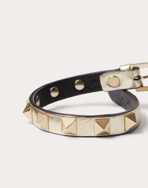 Valentino Garavani - Bracelet Rockstud En Cuir Lamé - Platine - Femme - Leather Bracelets - Accessories