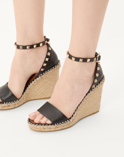 Valentino Garavani - Double Rockstud Grainy Calfskin Wedge Sandal 105 Mm - Black - Woman - Espadrilles And Wedges