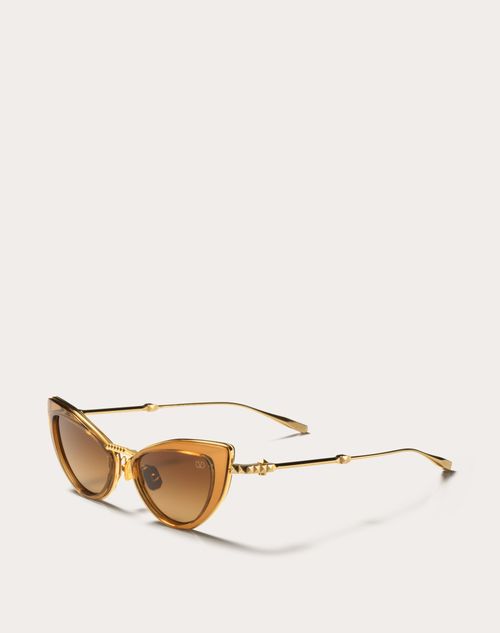 Valentino - Viii - Marco De Titanio Y Acetato Con Tachuela Estilo Ojo De Gato - Marrón Claro/​marrón - Mujer - Gafas De Sol