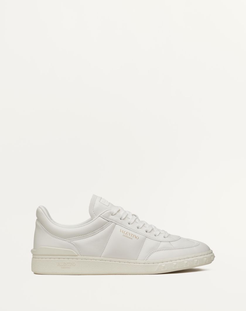 Valentino Handbags Sneaker Low Top Upvillage In Nappa per Uomo in Bianco | Valentino IT