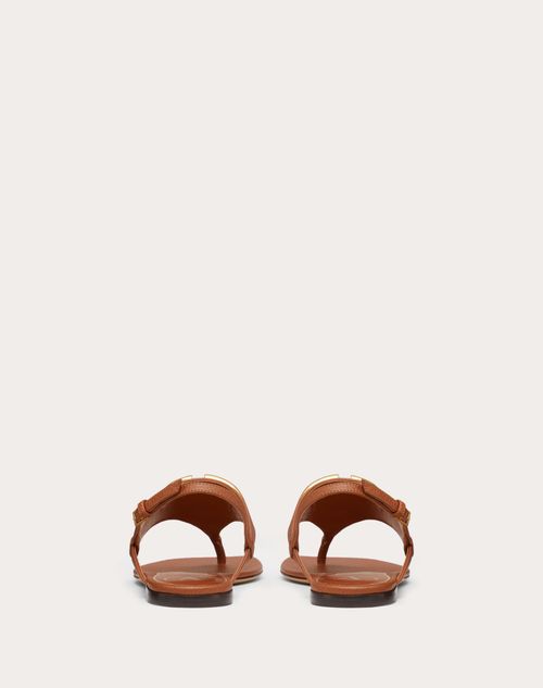 Final godtgørelse relæ Vlogo Signature Flat Thong Sandal In Grainy Calfskin for Woman in Light  Ivory | Valentino US