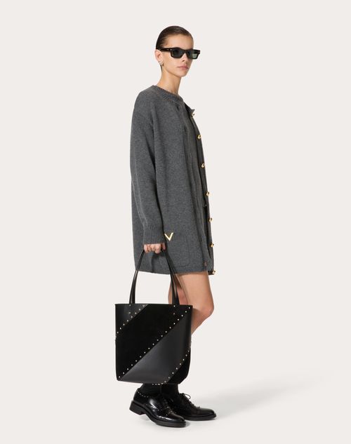 Valentino Garavani - Valentino Garavani Valentino Garavani Rockstud Wispy Shopping Bag In Calfskin And Suede - Black - Woman - New Shelf - Rockstud Wispy - Bag