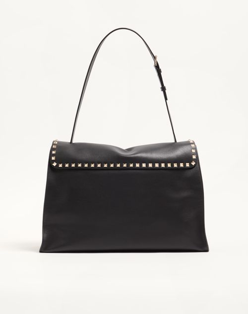 Valentino Garavani - Bolso De Hombro Grande Valentino Garavani Rockstud Maxxing De Cuero De Becerro Liso - Negro - Mujer - Bolsos Shopping