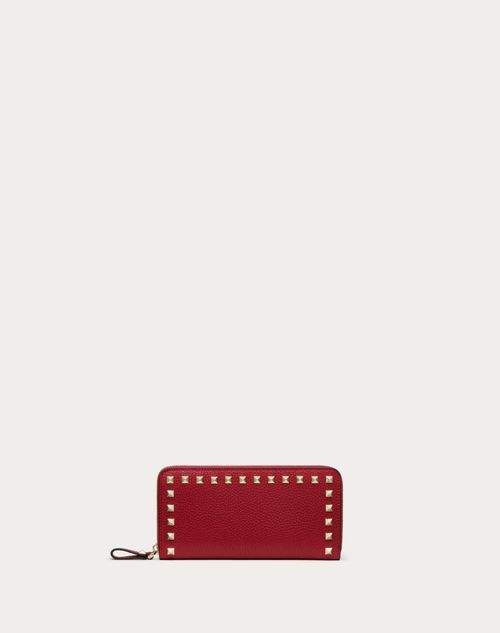 Valentino Garavani - Cartera Con Cremallera Rockstud De Piel De Becerro Granulada - Rosso Valentino - Mujer - Carteras Y Pequeña Marroquinería