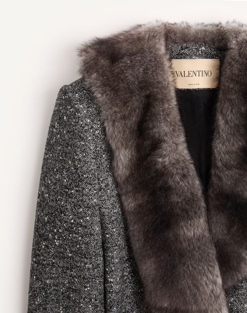 Valentino - Einreihige Cabanjacke Aus Chevron Bouclé Mit Lammfell - Weiss/ Schwarz - Frau - Jacken Und Mäntel