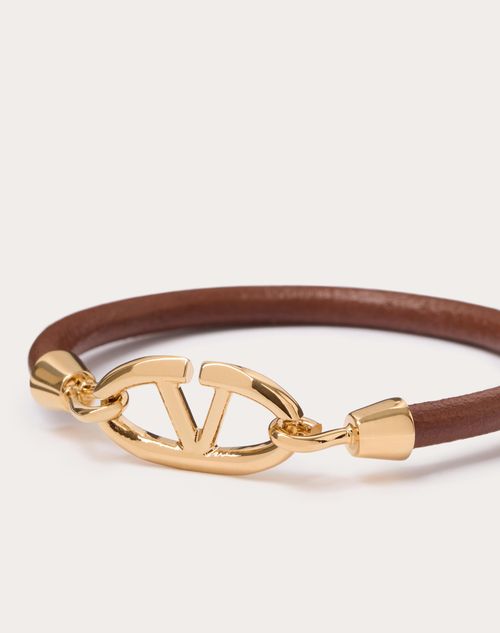 Valentino Garavani - Valentino Garavani The Bold Edition Vlogo Bracelet In Leather And Metal - Tobacco - Woman - Jewellery