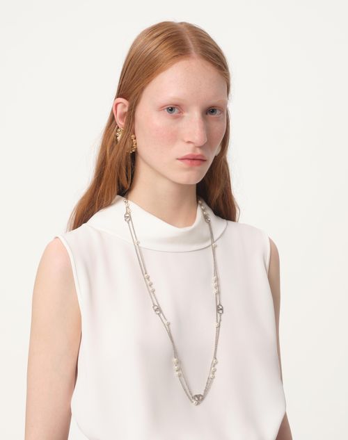 Valentino Garavani - Vlogo Signature Metal Necklace With Swarovski® Pearls - Palladium/cream - Woman - Accessories