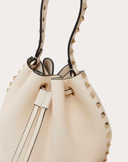 Small Rockstud Grainy Calfskin Crossbody Bag for Woman in Light Ivory