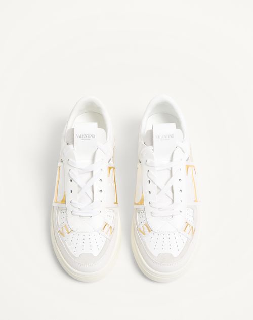  - White/antique Brass