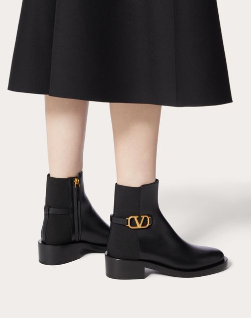 Vlogo Signature Calfskin Ankle Boot 30mm for Woman in Black Vlogo Signature Calfskin Ankle Boot 30mm for Woman in Black