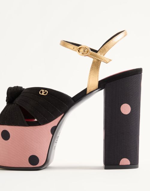 Valentino Garavani - Sandalo Con Plateau Crasher In Tessuto Moiré Con Stampa Plus De Pois 125mm - Nero/rosa - Donna - Sandali