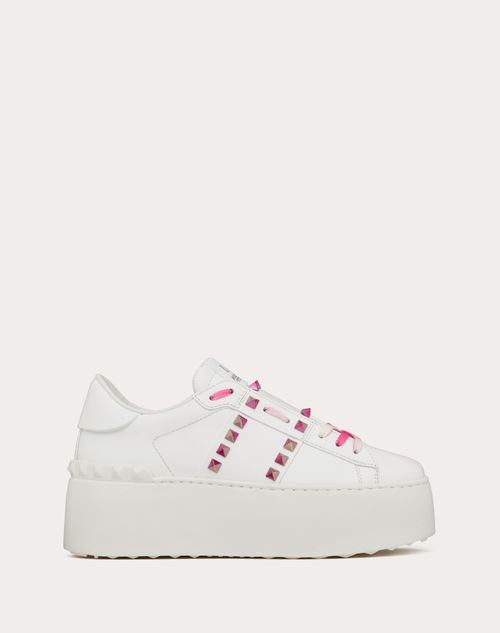 Valentino Garavani - Baskets Flatform Rockstud Untitled En Cuir De Veau À Clous Multicolores
 - Blanc/pink Pp - Femme - Baskets