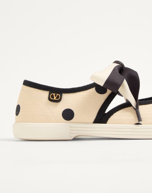  - Butter/black