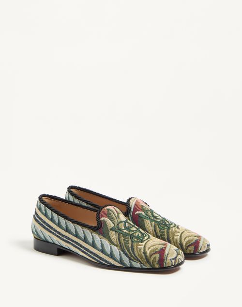  - Multicolor