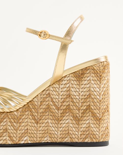 Valentino Garavani - Coeur Royal Wedge Sandal In Laminated Nappa 110mm - Natural - Woman - Espadrilles And Wedges