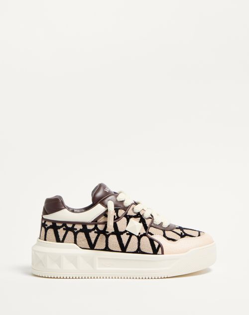 Valentino Garavani - One Stud Xl Low-top Sneaker In Nappa Leather And Toile Iconographe Fabric - Natural/fondant - Man - Trainers