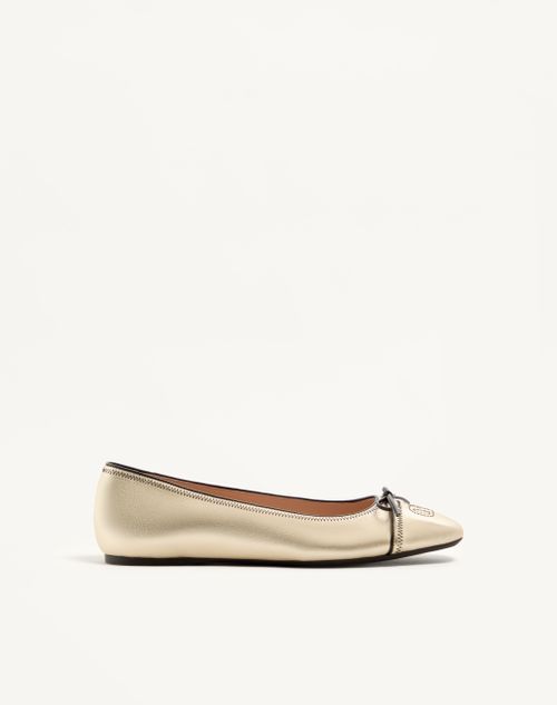 Valentino Garavani - Vlogo Signature Ballerina In Laminated Nappa 05mm - Platinum - Woman - Ballerinas