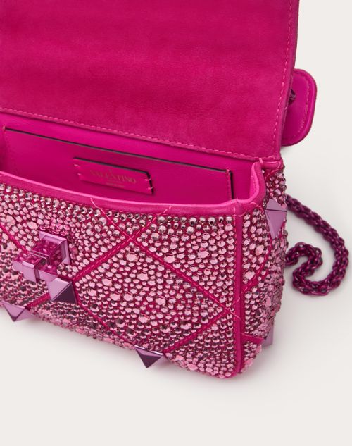 Roman Stud Small Leather Shoulder Bag in Pink - Valentino Garavani