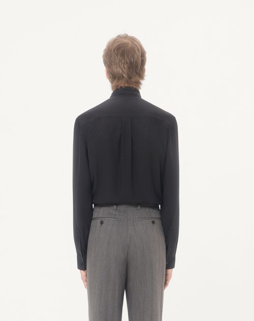 Valentino - Camisa Valentino De Crepé De China De Seda Con Chal En El Cuello Y Jacquard Vlogo Signature - Negro - Hombre - Camisas