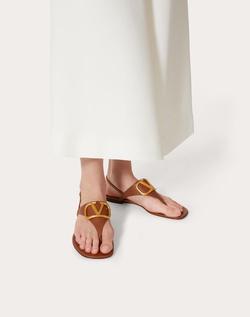 Vlogo Signature Flat Thong Sandal In Grainy Calfskin for Woman in