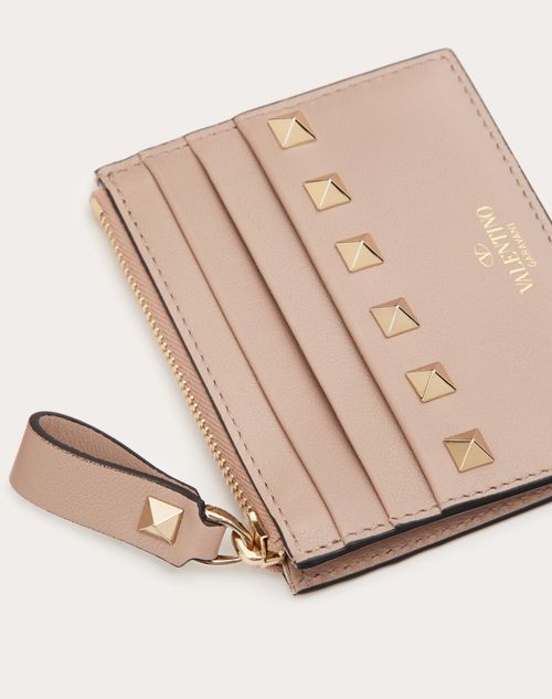 Valentino Garavani - Rockstud Calfskin Cardholder With Zipper - Poudre - Woman - Wallets & Cardcases - Accessories