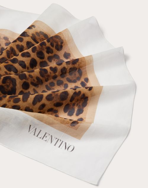 Valentino Garavani - Valentino Escape Sarong + Clutch Bag In Animalier Cotton And Silk - Animal Print - Woman - Soft Accessories