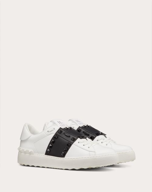 Valentino Garavani - Rockstud Untitled Sneaker In Calfskin Leather With Tonal Studs - White/ Black - Woman - Shoes