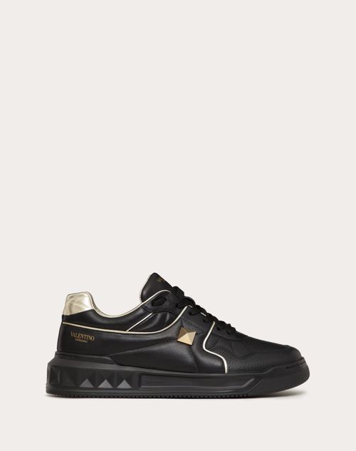 One Stud Low-top Sneaker Nappa Leather for Man in Black/platinum | Valentino