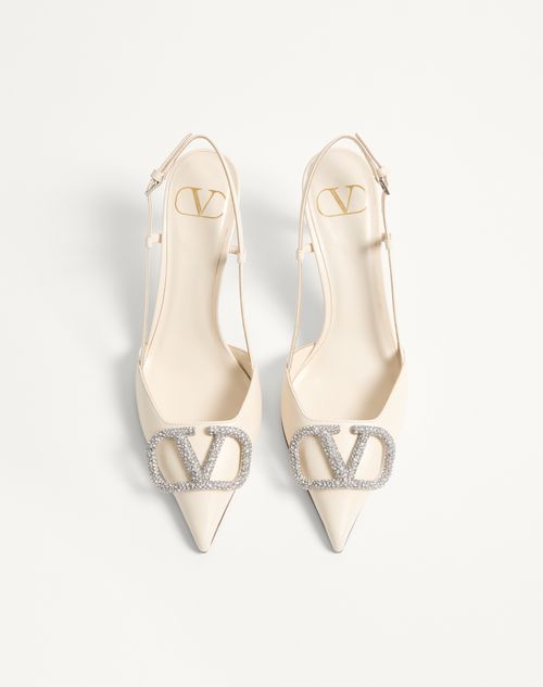 Valentino Garavani - Vlogo Signature Slingback Pump In Calfskin Leather 80mm - Light Ivory/crystal - Woman - Pumps