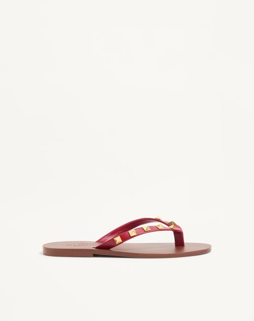 Valentino Garavani - Rockstud Calfskin Flip-flops 05mm - Red - Woman - Slides And Thongs