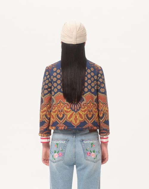  - Multicolour
