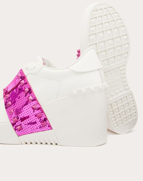 White and on sale pink valentino trainers