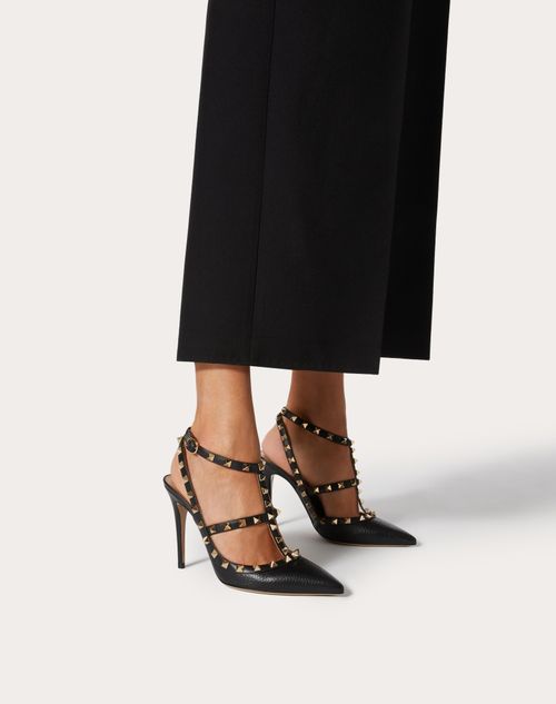 rockstud grainy calfskin pump 100 mm