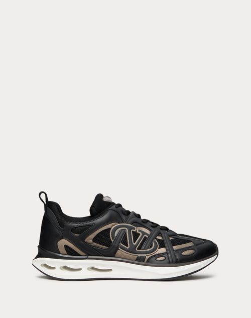 Valentino Garavani - Vlogo Easyjog Low-top Sneaker In Calfskin And Fabric - New Chinos/black - Man - Sneakers