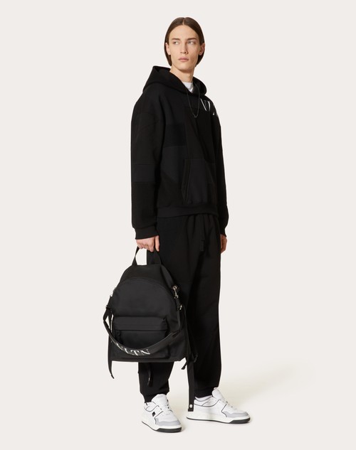 Vltn ナイロン バックパック for メンズ インチ ブラック | Valentino JP