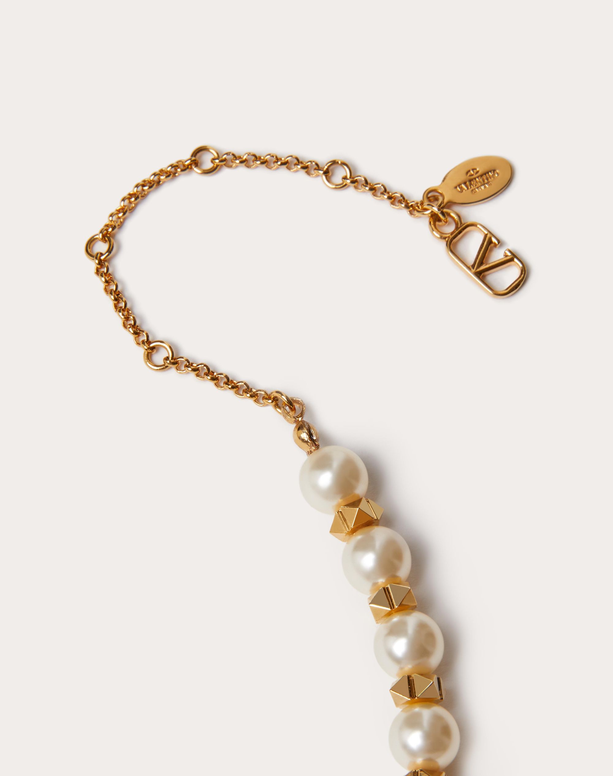 Vロゴ シグネチャー メタル X スワロフスキー®パールビーズ