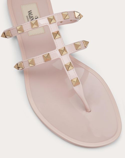 Rockstud Flat Rubber Sandal for Woman in Water Rose | Valentino US