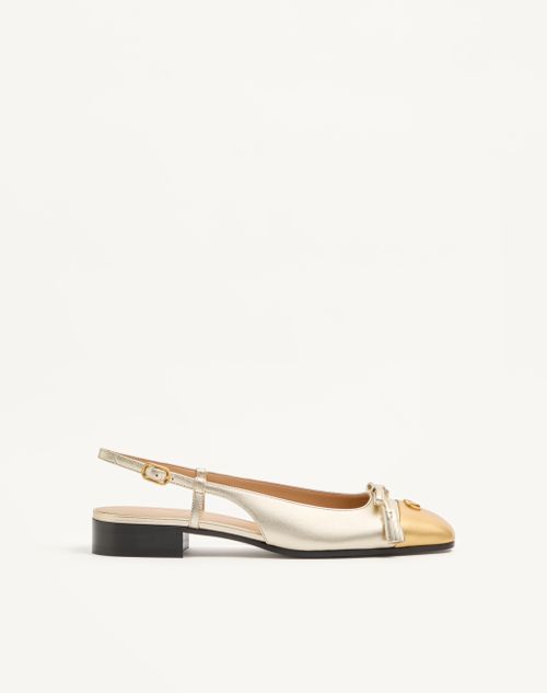 Valentino Garavani - Valet Du Roi Slingback Ballerina In Laminated Nappa 25mm - Platinum/gold - Woman - Ballerinas